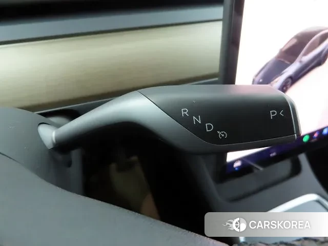 Tesla Model Y 2025 Серый из Кореи, фото 3