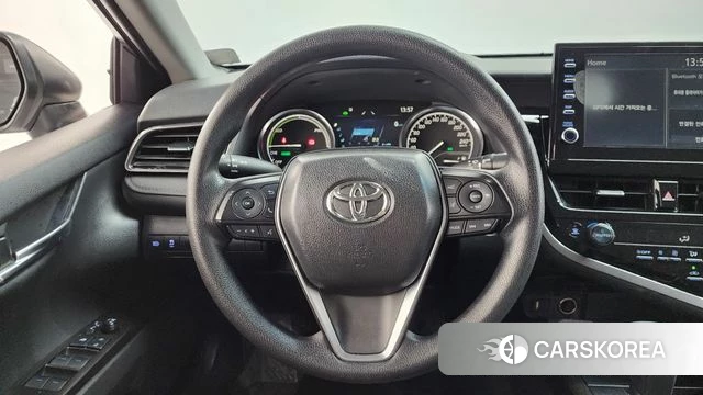 Toyota Camry (XV70) 2023 Белый из Кореи, фото 3