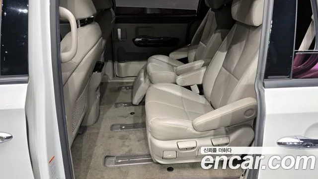 Kia The New Carnival id 2390392 из Кореи 3