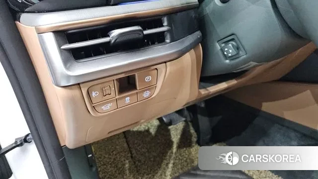 Hyundai Grandeur Hybrid (GN7) 2024 Белый из Кореи, фото 3