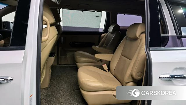 Kia All New Carnival 2018 Белый из Кореи, фото 3