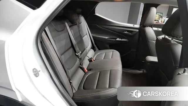 Chevrolet (GM Daewoo) Bolt EUV 2023 Белый из Кореи, фото 3