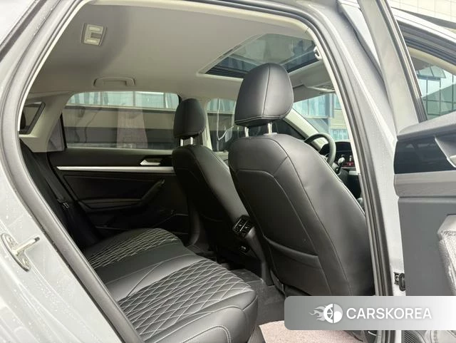Volkswagen Lavida 2024 Темно-серый из Китая, фото 3