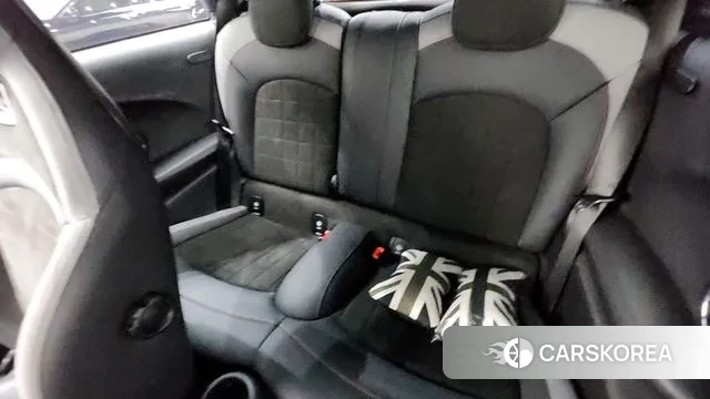 Mini Cooper S 2021 Черный из Кореи, фото 3