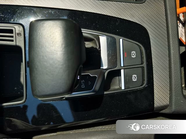 Audi Q5L 2022 Черный из Китая, фото 3