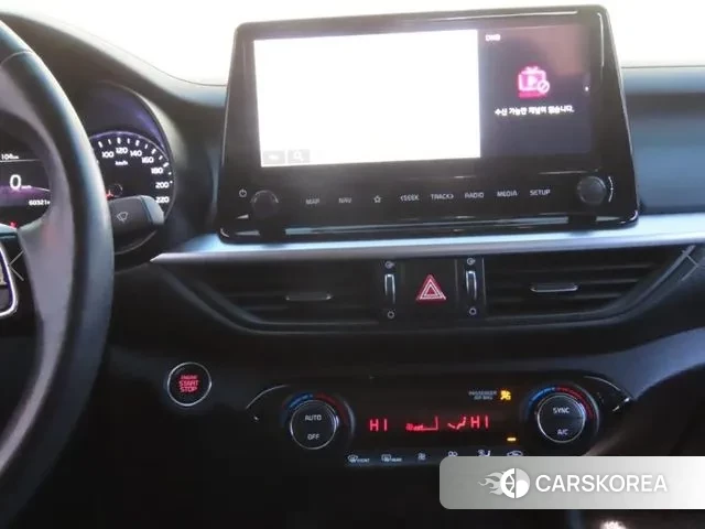 Kia The New K3 2nd generation 2022 Белый из Кореи, фото 3