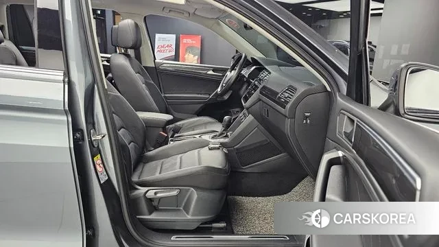 Volkswagen Tiguan Allspace 2020 Серый из Кореи, фото 3