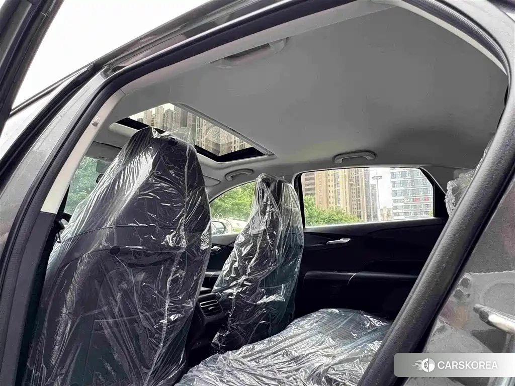 Chang'an Yidong PHEV 2026 Silver/gray из Китая, фото 3