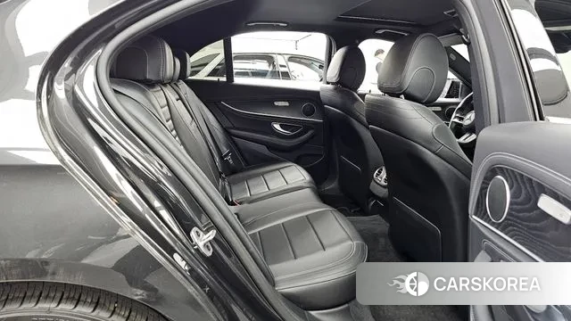 Mercedes-Benz E-Class W213 2020 Серый из Кореи, фото 3