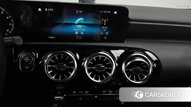 Mercedes-Benz A-Class W177 2023 Белый из Кореи, фото 3