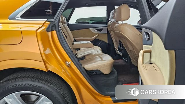 Audi Q8 (4M) 2021 Золотой из Кореи, фото 3