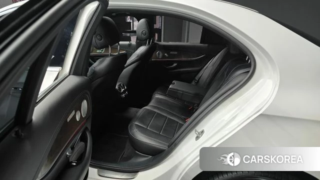 Mercedes-Benz E-Class W213 2021 Белый из Кореи, фото 3