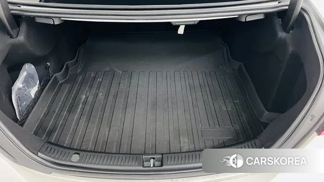 Mercedes-Benz E-Class W213 2023 Белый из Кореи, фото 3