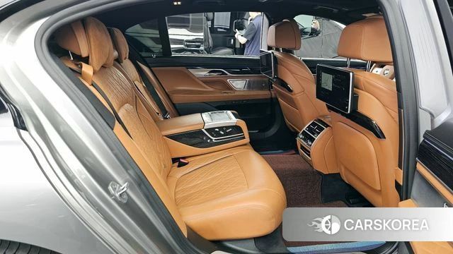 BMW 7 Series (G11) 2020 Серебряный двухцветный из Кореи, фото 3
