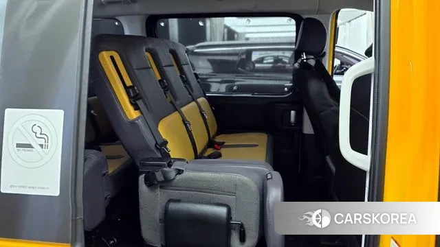 Hyundai Staria 2022 Желтый из Кореи, фото 3