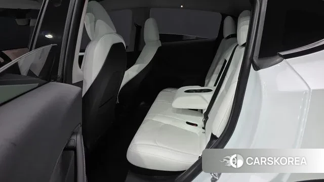 Tesla Model Y 2024 Белый из Кореи, фото 3