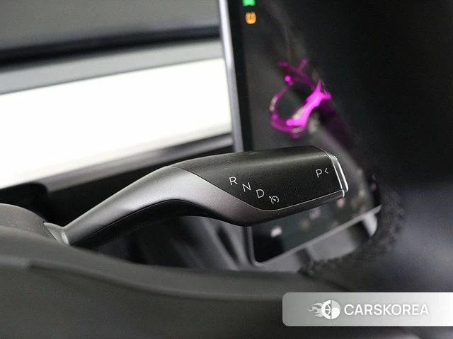 Tesla Model Y 2023 Белый из Кореи, фото 3