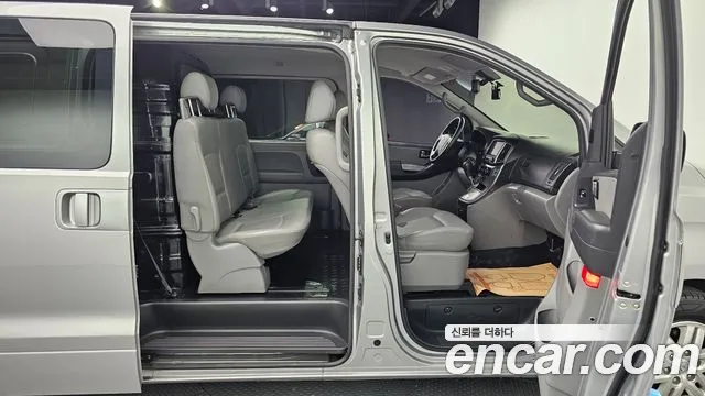 Hyundai The New Grand Starex 2020 Серебристо-серый из Кореи, фото 3