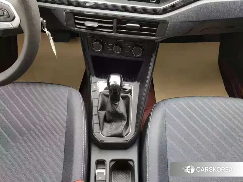 Volkswagen Lavida 2025 Белый из Китая, фото 3