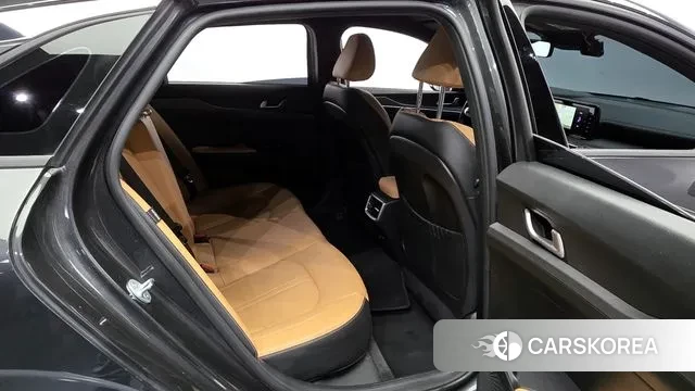 Kia K5 3rd generation 2023 Серый из Кореи, фото 3