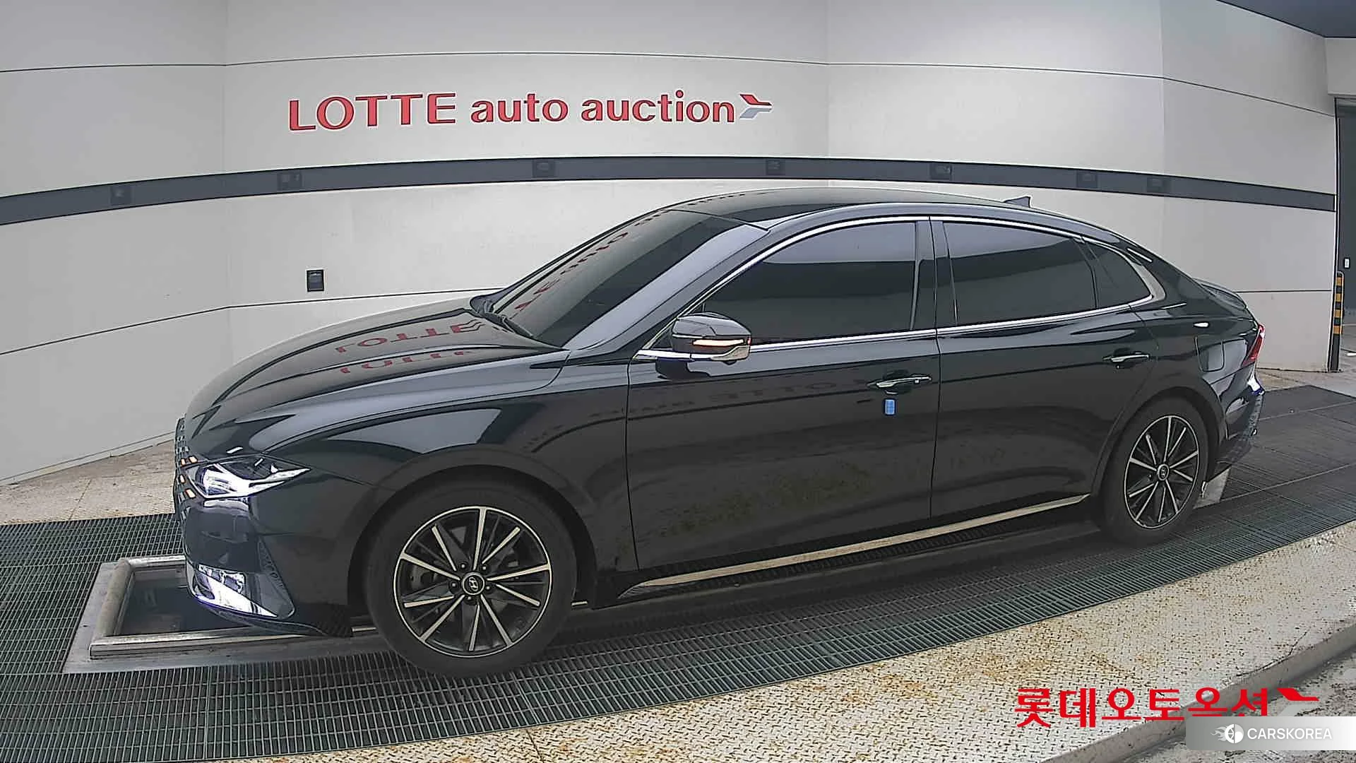 Hyundai Grandeur 2023 Midnight Black Pearl из Кореи, фото 3