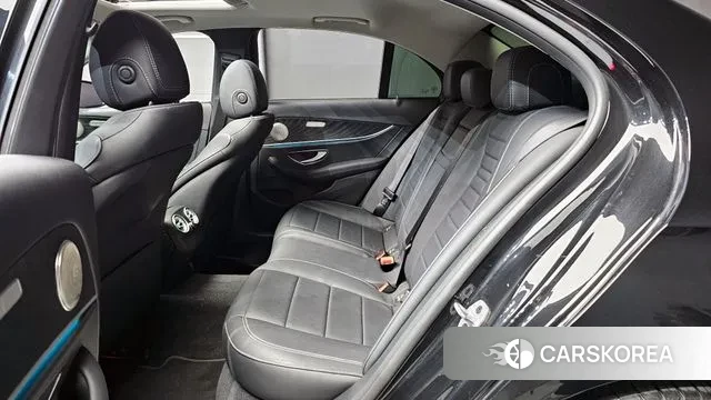 Mercedes-Benz E-Class W213 2019 Черный из Кореи, фото 3