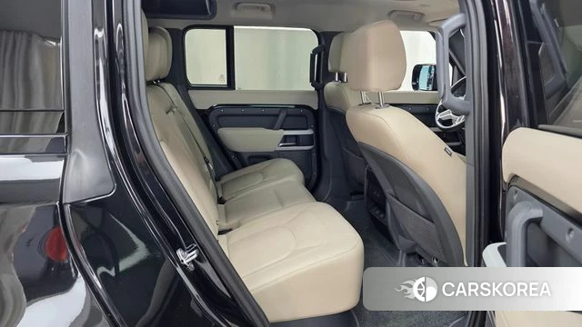 Land Rover Defender (L663) 2022 Черный из Кореи, фото 3