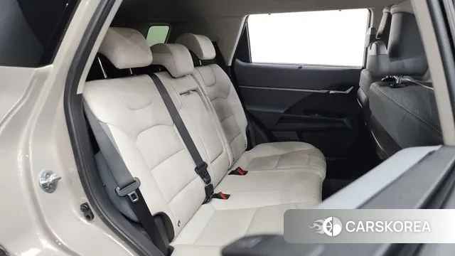 Ssangyong Torres EVX 2023 Жемчужный цвет из Кореи, фото 3