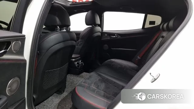 Kia Stinger Meister 2023 Белый из Кореи, фото 3