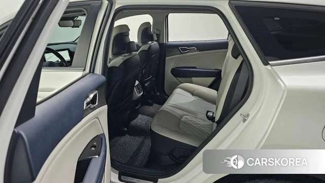 Kia Sportage 5th Generation Hybrid 2022 Белый из Кореи, фото 3