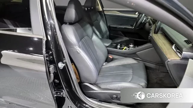 Kia K5 3rd generation 2022 Черный из Кореи, фото 3