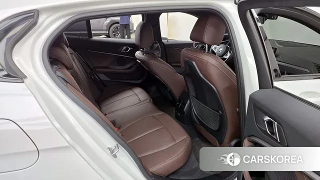 BMW 1 Series (F40) 2020 Белый из Кореи, фото 3