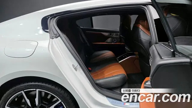 BMW 8 Series (G15) 2023 Белый из Кореи, фото 3