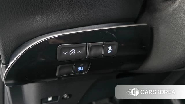 Toyota Prius 4th Generation 2022 Белый из Кореи, фото 3