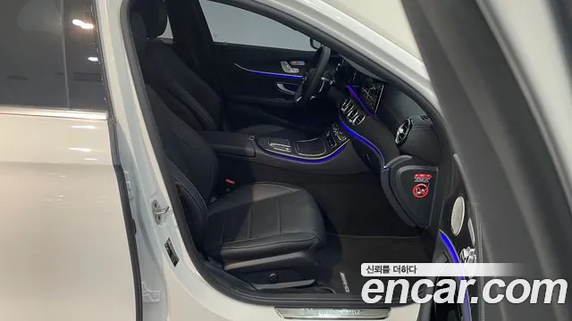 Mercedes-Benz E-Class W213 2023 Белый из Кореи, фото 3