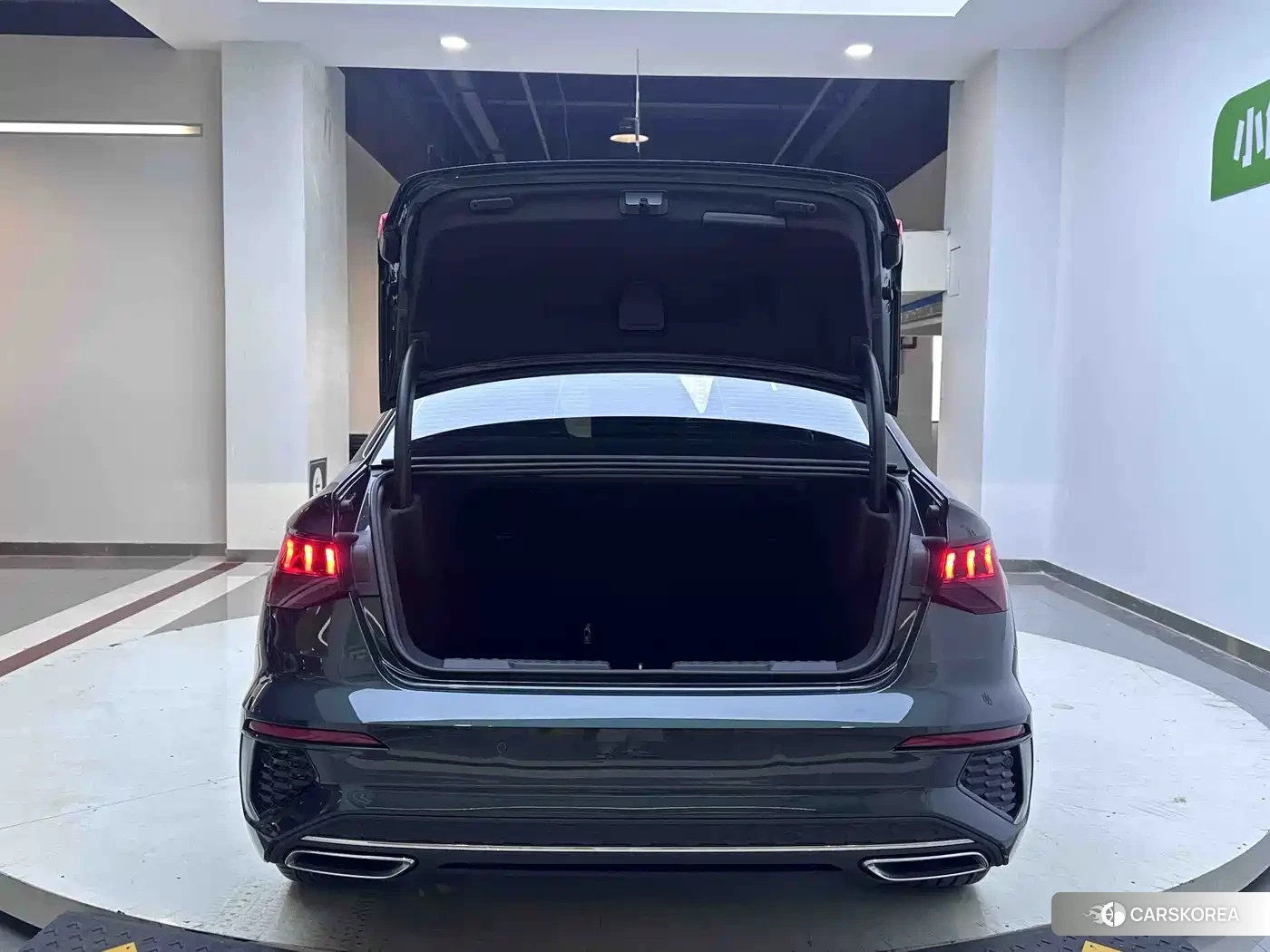Audi A3 2023 Зеленый из Китая, фото 3