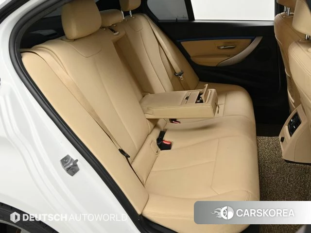 BMW 3 Series (F30) 2018 Белый из Кореи, фото 3