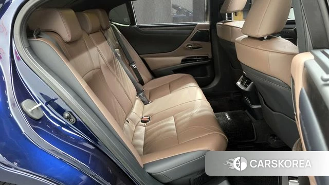 Lexus ES300h 7th generation 2025 Синий из Кореи, фото 3