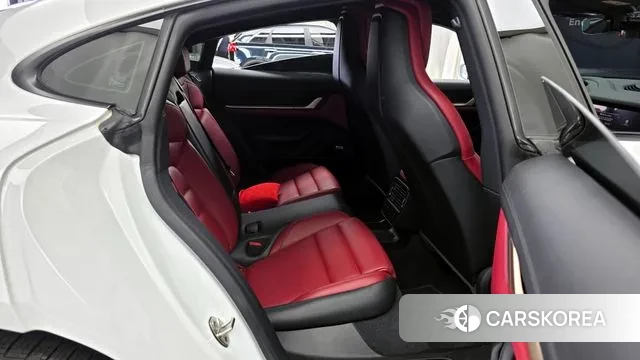 Porsche Taycan 2022 Белый из Кореи, фото 3