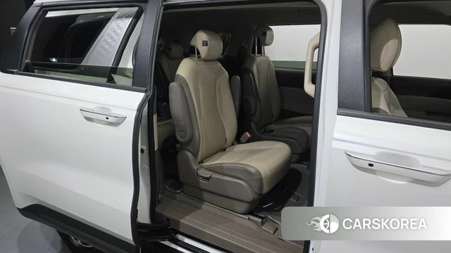 Kia Carnival 4th generation 2022 Белый из Кореи, фото 3