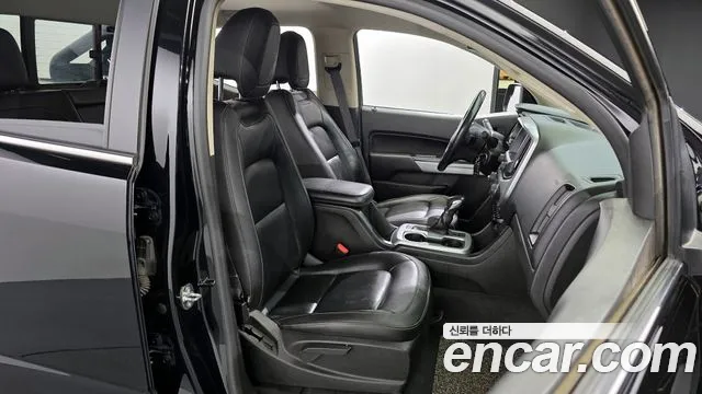 Chevrolet (GM Daewoo) Real New Colorado 2022 Черный из Кореи, фото 3