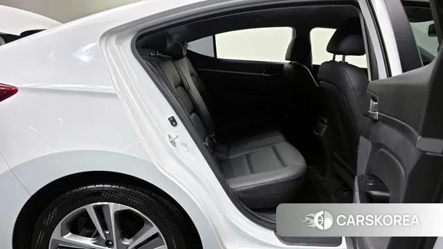 Hyundai Avante AD 2018 Белый из Кореи, фото 3