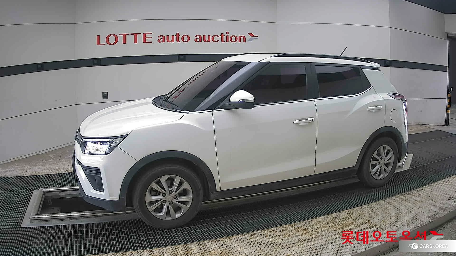 SsangYong Tivoli 2021 Grand White из Кореи, фото 3