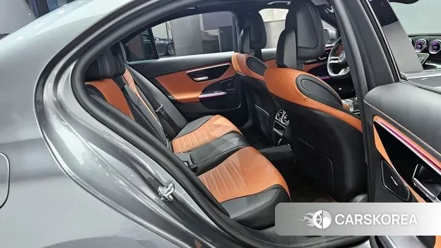 Mercedes-Benz C-Class W206 2023 Серый из Кореи, фото 3