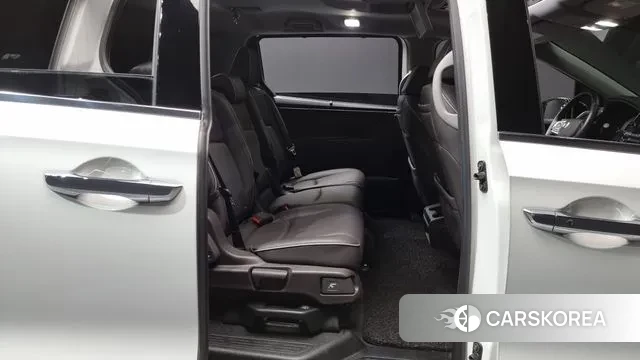 Honda Odyssey 2021 Белый из Кореи, фото 3