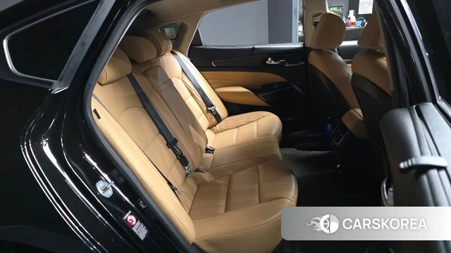 Kia K7 Premier Hybrid 2021 Черный из Кореи, фото 3