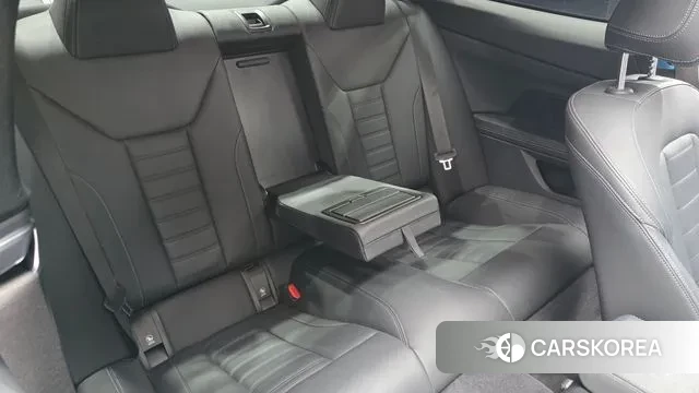 BMW 4 Series (G22) 2023 Белый из Кореи, фото 3