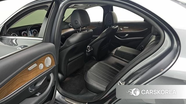 Mercedes-Benz E-Class W213 2020 Серый из Кореи, фото 3