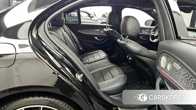 Mercedes-Benz E-Class W213 2023 Черный из Кореи, фото 3