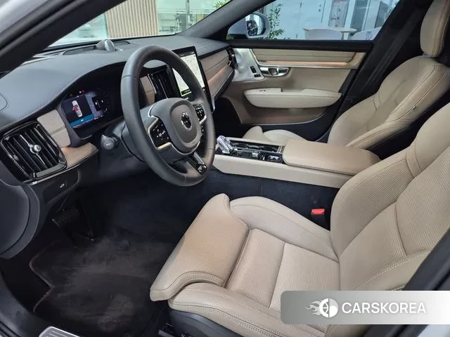 Volvo S90 2025 Белый из Кореи, фото 3